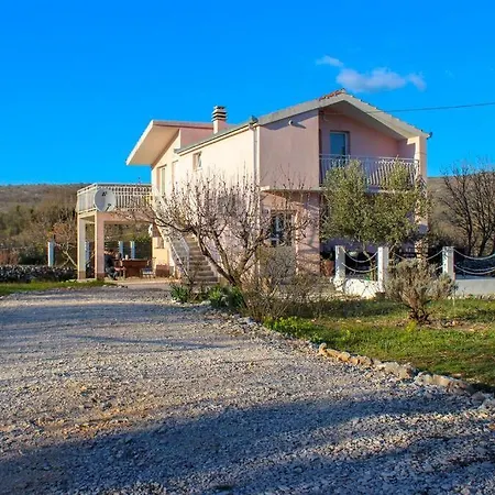 Quiet Countryside House With A Swimming Pool דירה Konjsko
