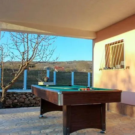 公寓 Quiet Countryside House With A Swimming Pool Konjsko